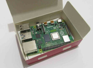 Raspberry Pi 4 model B 写真