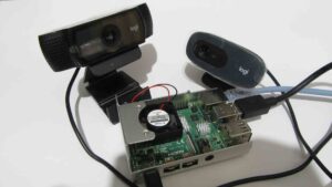 Logicool USBカメラ C920n と C270n の写真