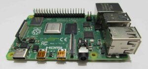 Rasberry Pi 4 Model B 本体外観